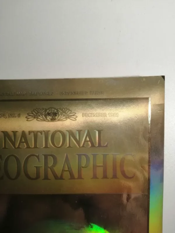 Časopis National Geographic - 12/1988 - HOLOGRAMSKA NASLOVNICA , izdavač National Geographic USA