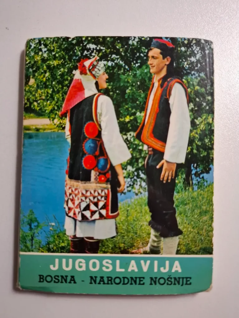 Jugoslavija - Bosna : narodne nošnje , muslimanske i druge narodne nošnje Muslimanska nošnja Banja Luka,nošnja iz Janja Jajce,nošnja sa Zmijanja, nošnja Derventa, nošnja Sanski most, nošnja Travnik i druge