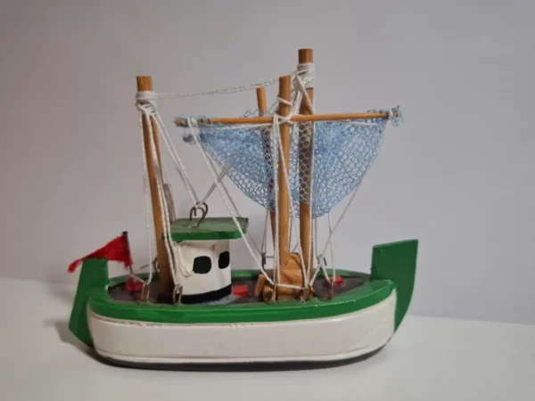 Ribarski drveni brod shrimper - rukotvorina, materijal drvo - Slika 2