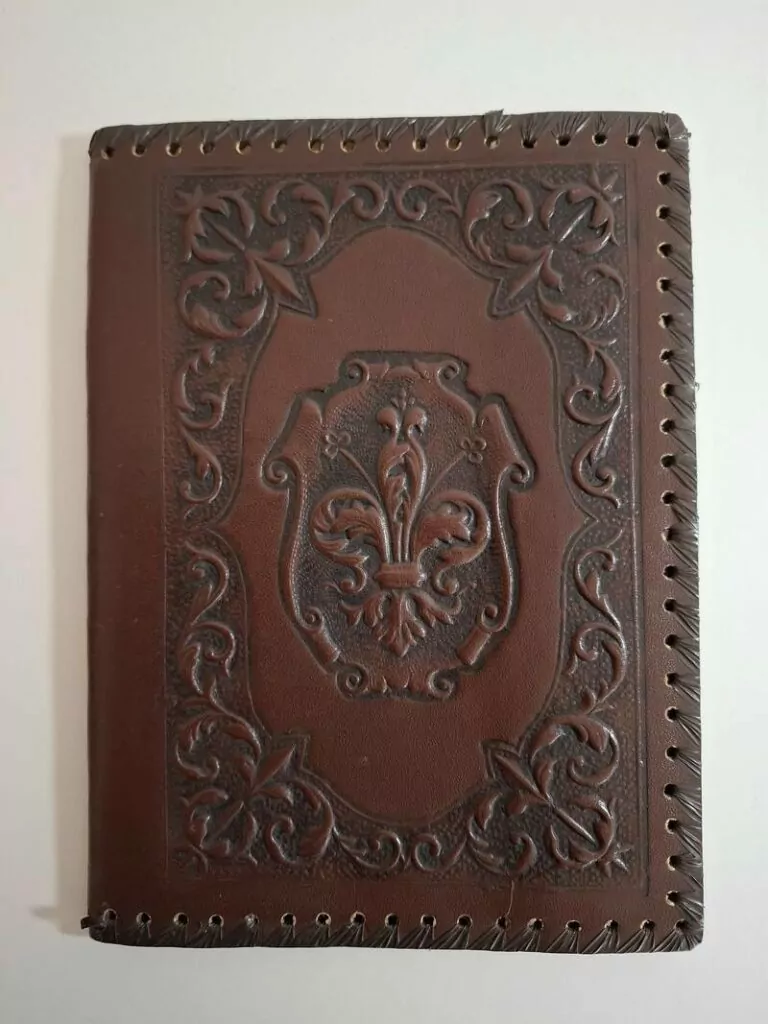 Antique kožne korice za knjige i dokumente (sveska) sa Fleur-De-Lis grbom