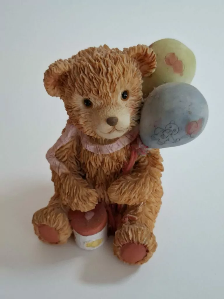 Artmark kolekcionarska resin figura Medvjedić s balonima
