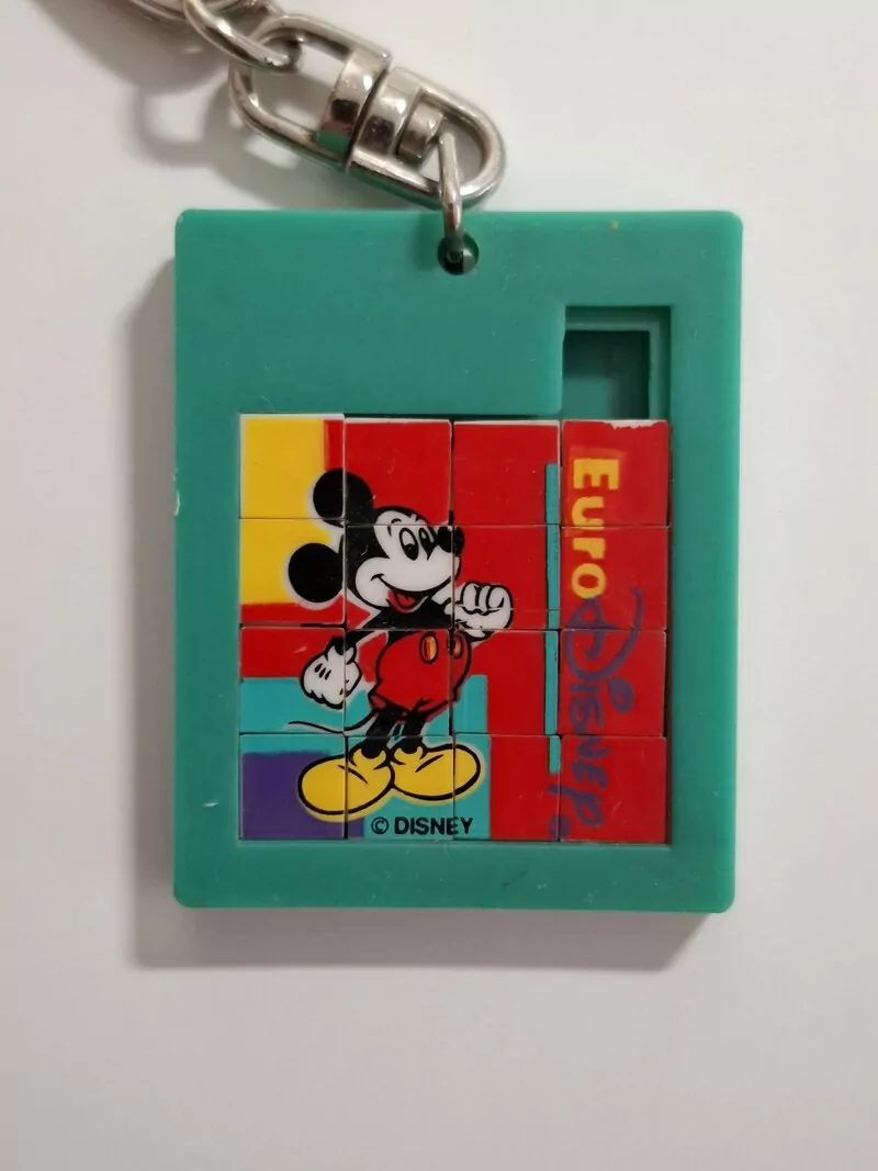 Kolekcionarski rijedak Mickey Mouse Disney puzzle privjesak