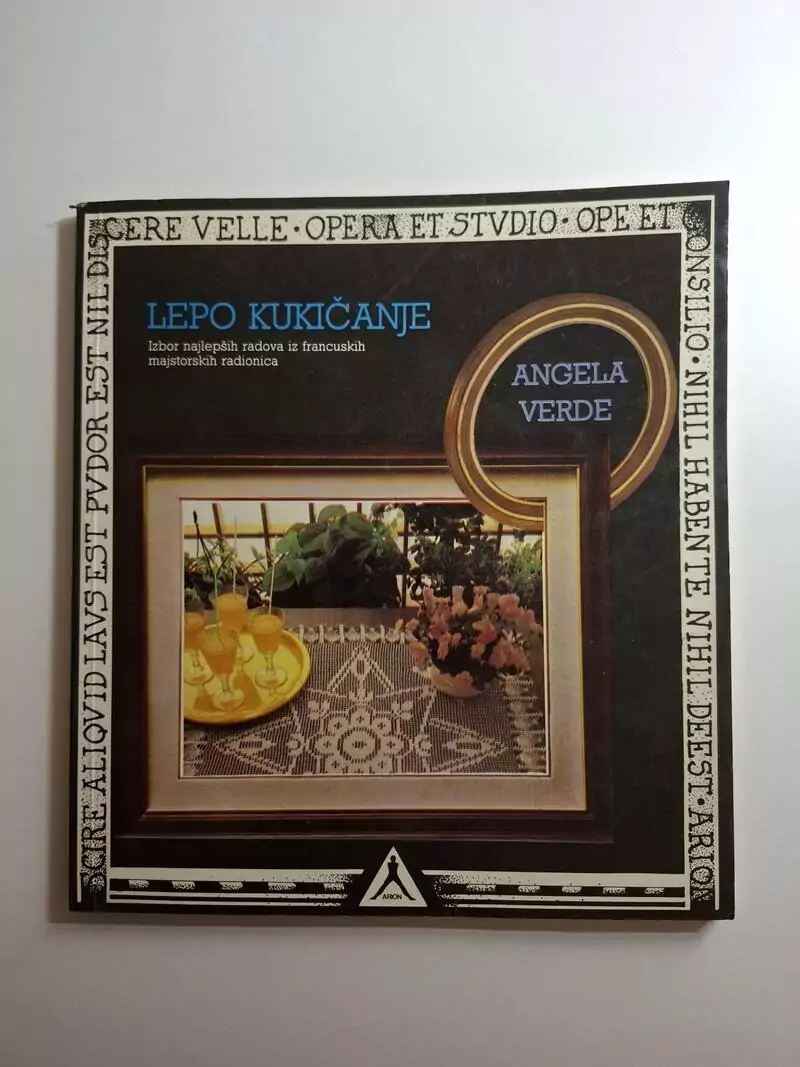 Angela Verde - Lepo kukičanje