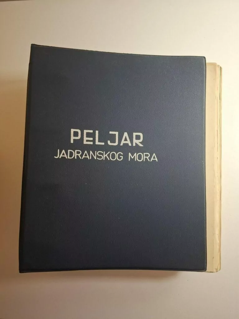 Peljar Jadranskog mora - rjeđi primjerak iz 1964 Hidrografski institut jugoslavenske ratne mornarice Split