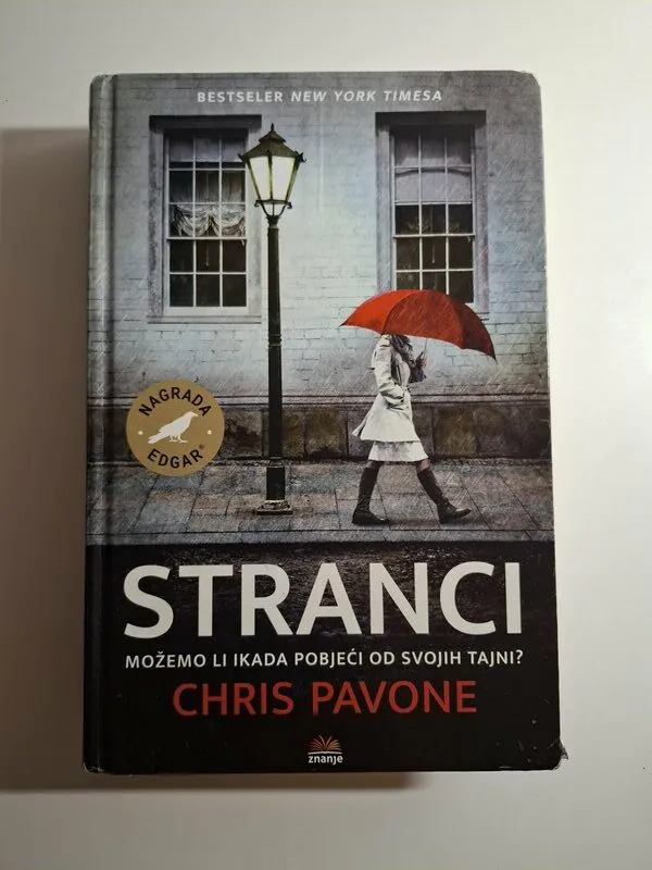 Chris Pavone Stranci