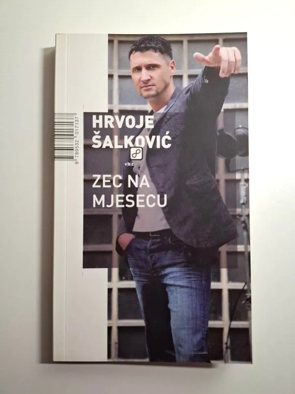 Hrvoje Šalković - Zec na mjesecu