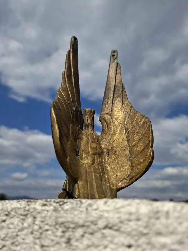 Dekorativna statua orla izrađena od mesinga , "eagle lectern" stil - Slika 2
