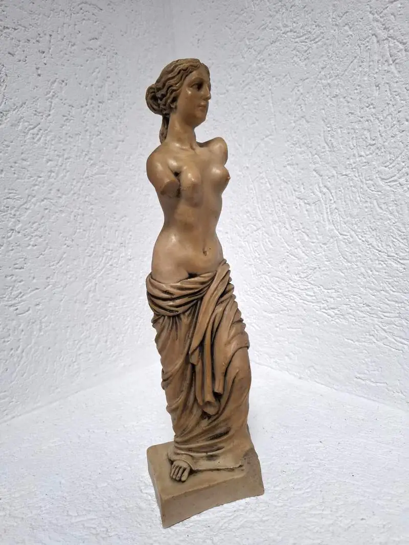 Venera iz Milosa - skulptura patinirani alabaster , signatura T.L. PAT - Slika 4