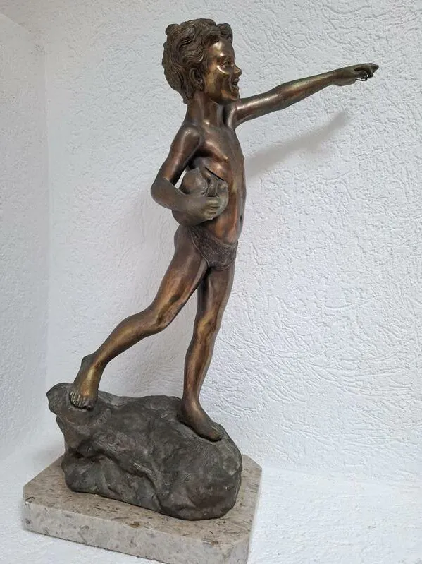 Brončana skulptura "Pescatorello" - Mali ribar -  na mramornoj bazi cca 7.70kg - Slika 7