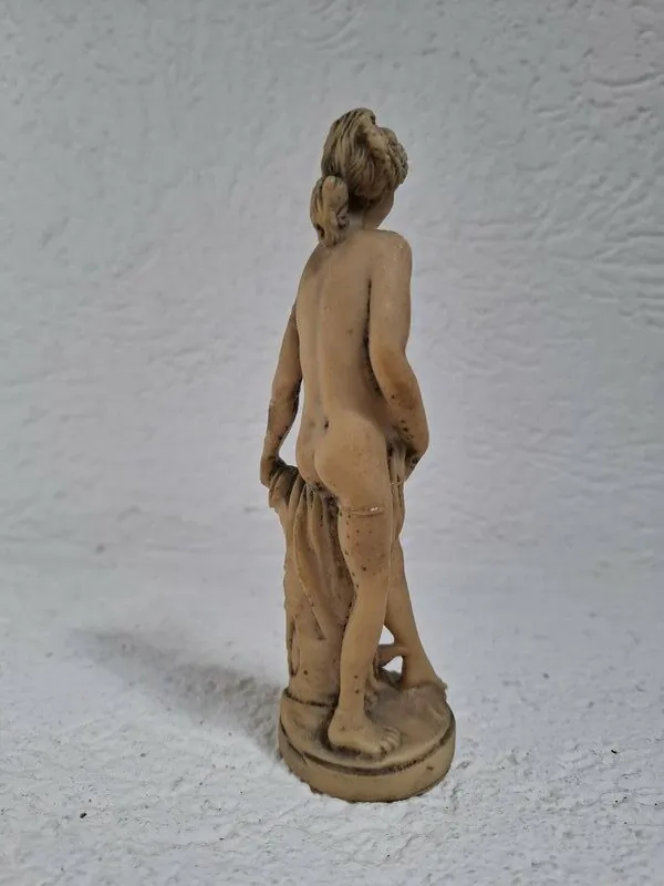 Vintage statua "Venera se kupa" prema G. Ruggeriju (resin alabaster) - Slika 3