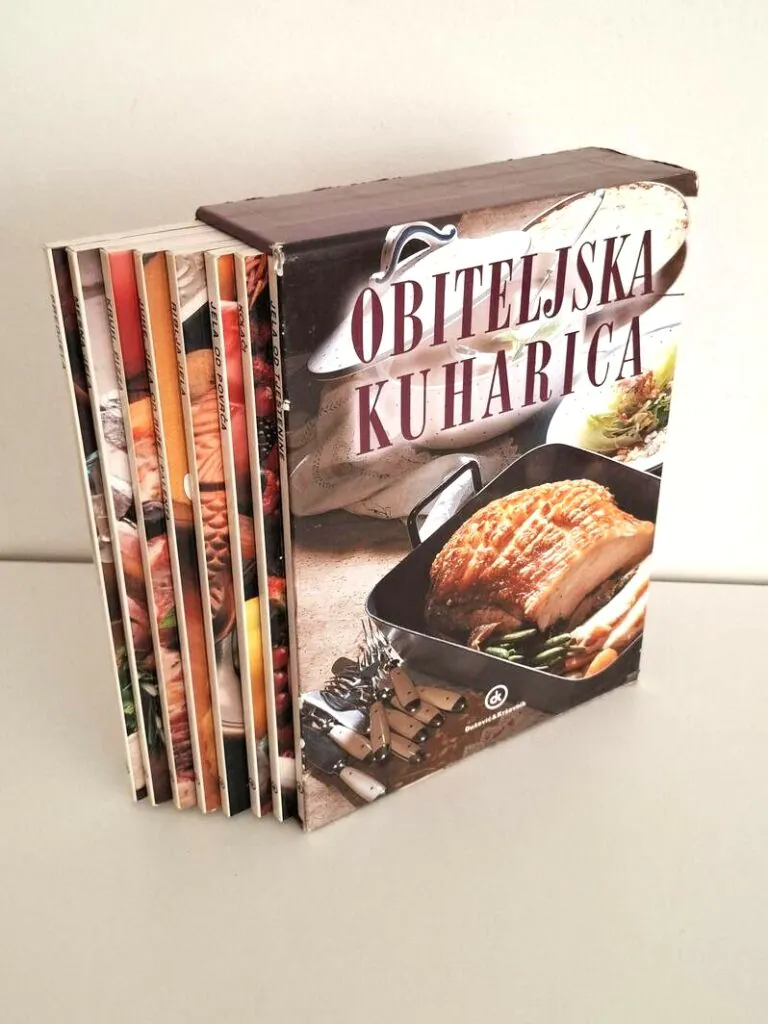 Obiteljska kuharica, Dušević i Kršovnik, 8 knjiga (komplet) + original kutija